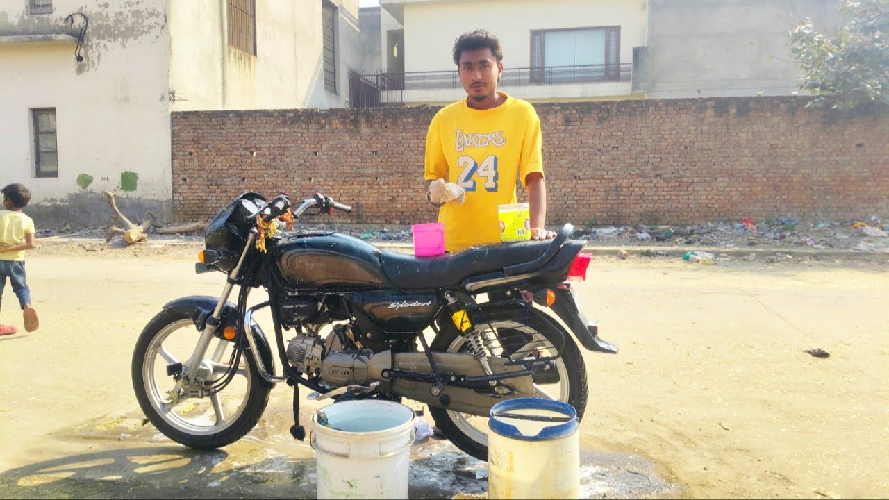 Bike washing Splendor bike||#video #vlog Suraj sonpur vlogs 🥰🥰