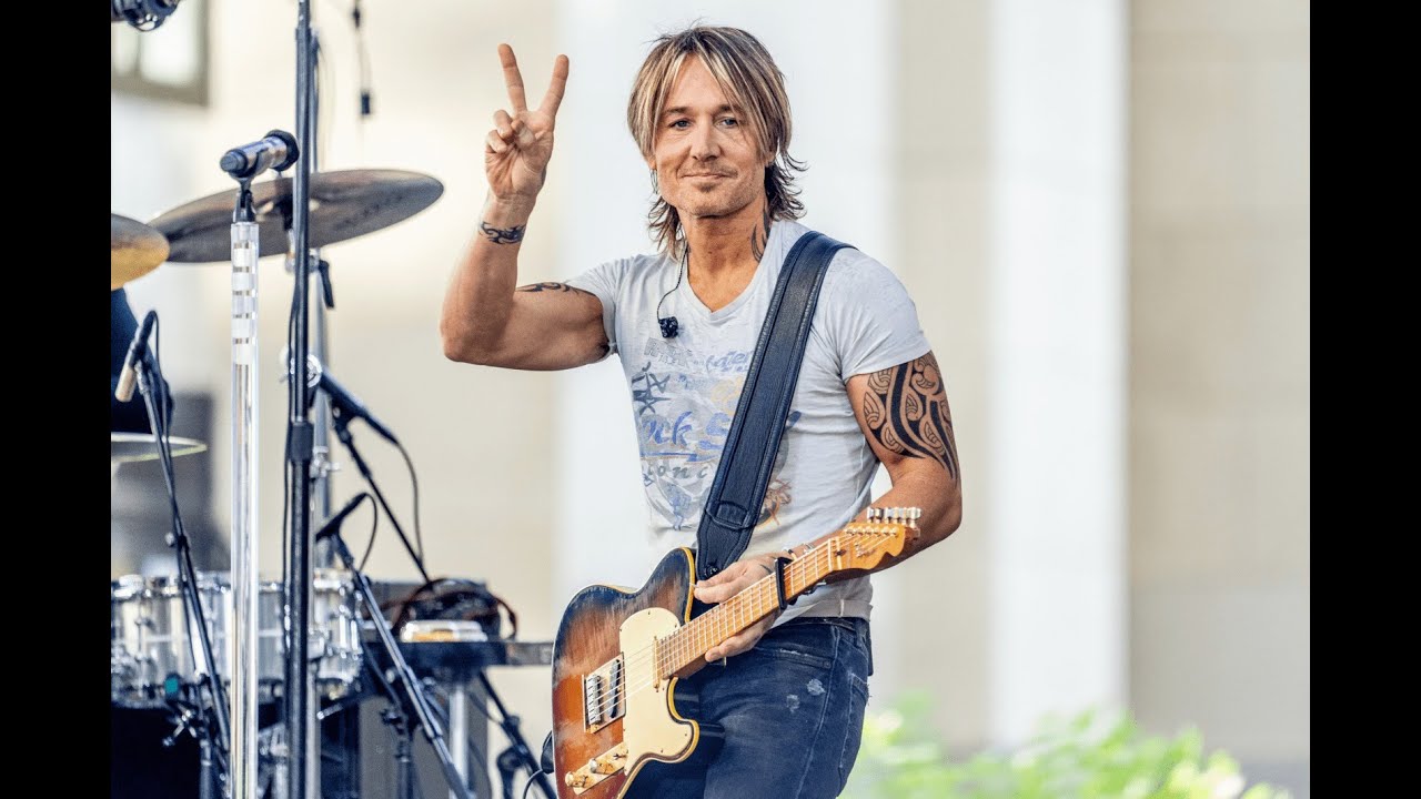 Did Anyone know What The Song Meant As Keith Urban Sings 'Pink Pony Club' To Trump