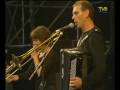 Capture de la vidéo 15 Gino  - Tetes Raides - Live Aux Vieilles Charrues - 21 Jullet 2001 Carhaix (Finistère)