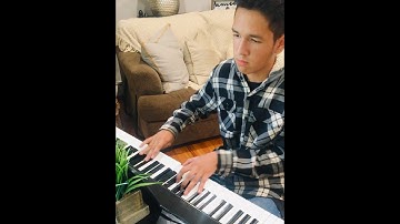 Check out this 13 year old playing Giant Steps- 220 bpm! #improvisation