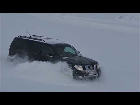 Nissan Pathfinder & snow