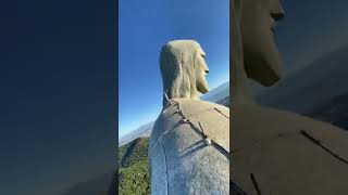statu youtube يقع تمثال المسيح الفادي على قمة جبل كوركوفادو في مدينة ريو دي جانيرو في البرازيل🧗🧗