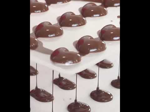 شوكولاته القلوب وجمال الشوكولاته طعم لذيذ