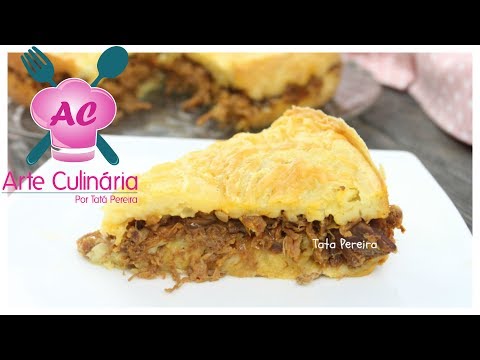 TORTA DE MANDIOCA COM CARNE DESFIADA (AIPIM)