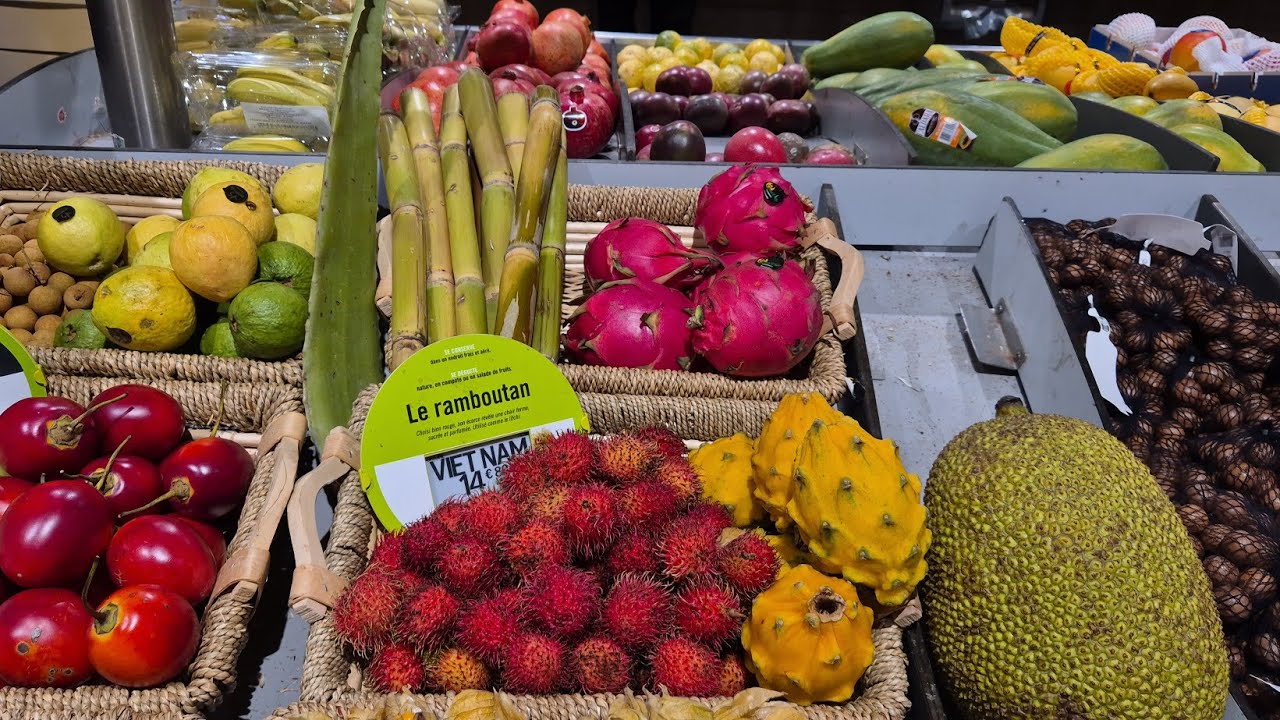 Cuộc sống Pháp/ghé mua đồ Việt nam,và đi siêu thi Pháp grand frais có bán trái cây Việt Nam rat tuoi