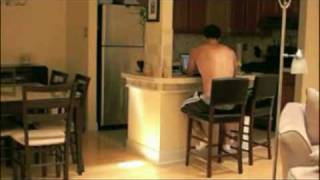 Guy's Girlfriend Gets Revenge On Car Prank