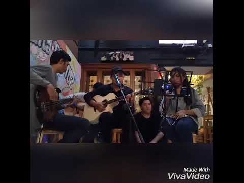 Kau Adalah-Isyana Sarasvati (cover accoustic) by Homeband Dartoz