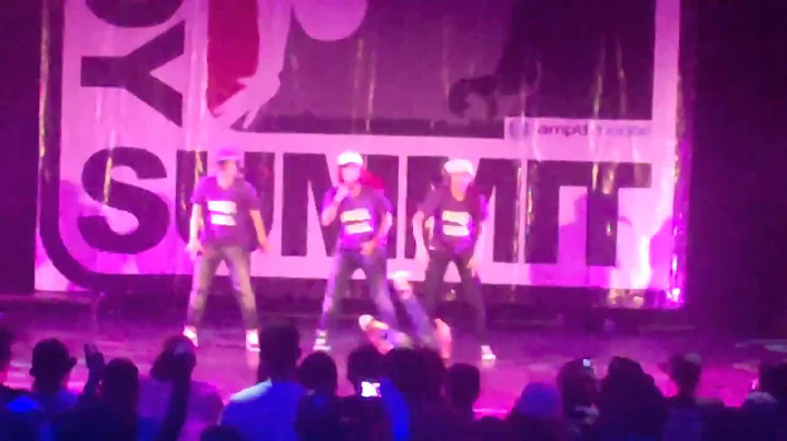 H.E.R. at BBOY Summit Hip-Hop Theater Show