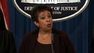 US opens federal probe into Chicago police after black teen shot