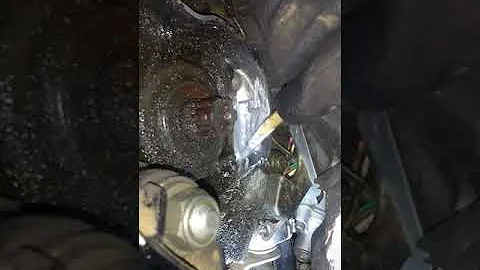 Qual a cola boa para colar antimônio?