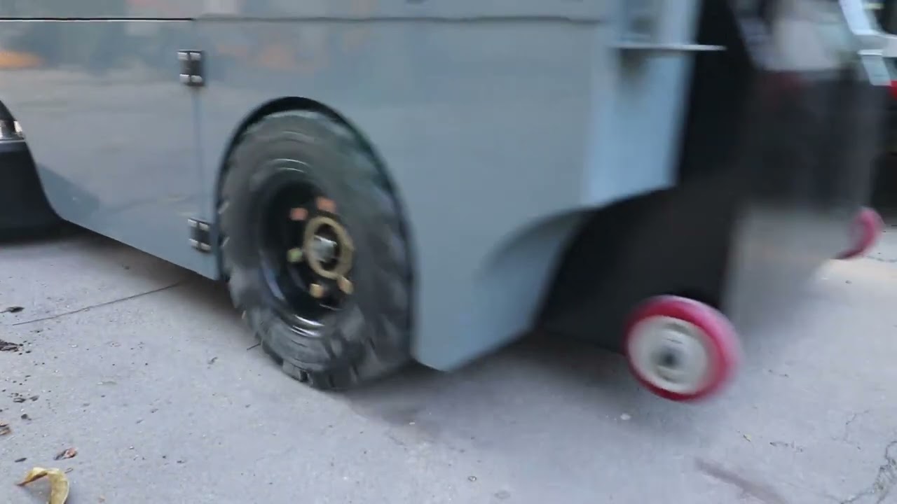 Mini electric sweeper for factory,hospital cleaning 