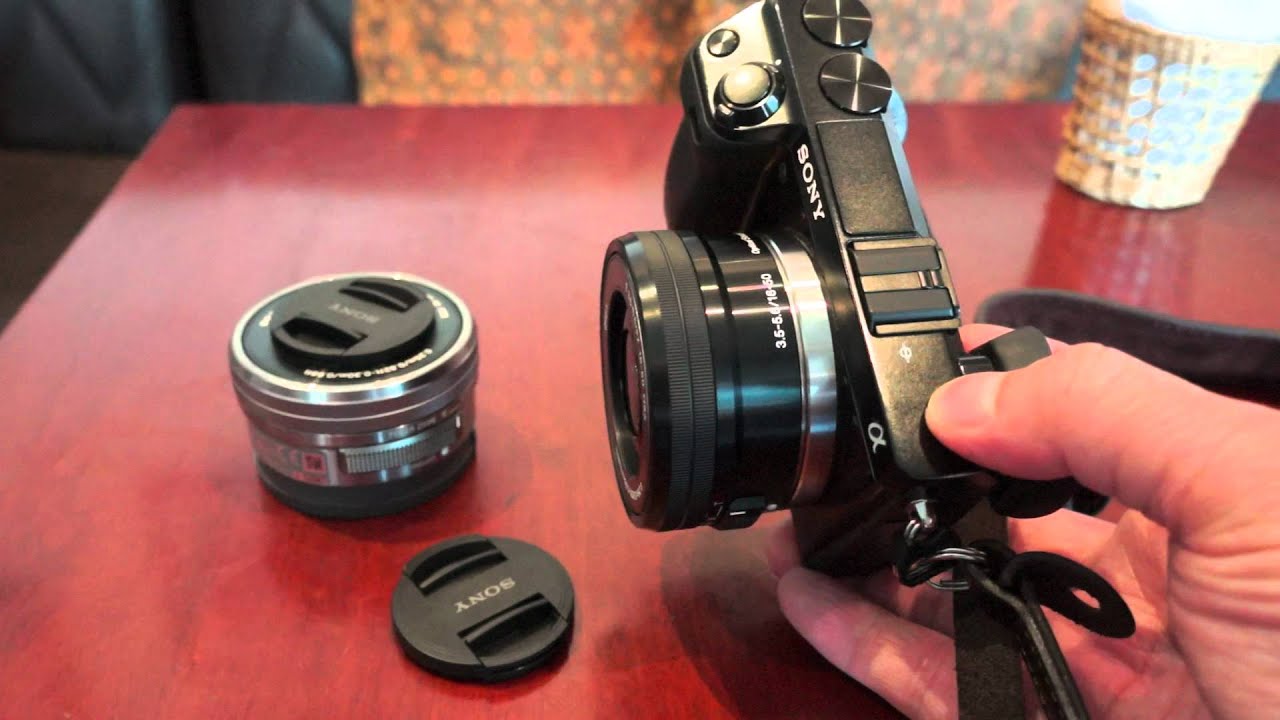 Sony NEX-7 & Sony E PZ 16-50mm F3.5-5.6 OSS Silver & Black Lens 