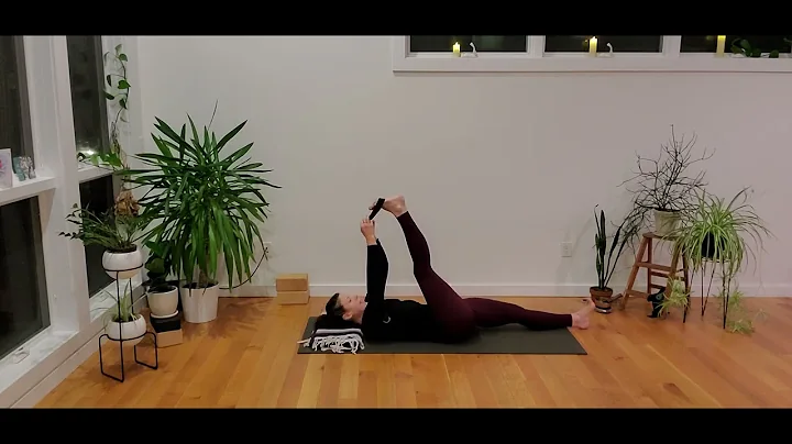 Yoga at home with Caroline: slow evening flow