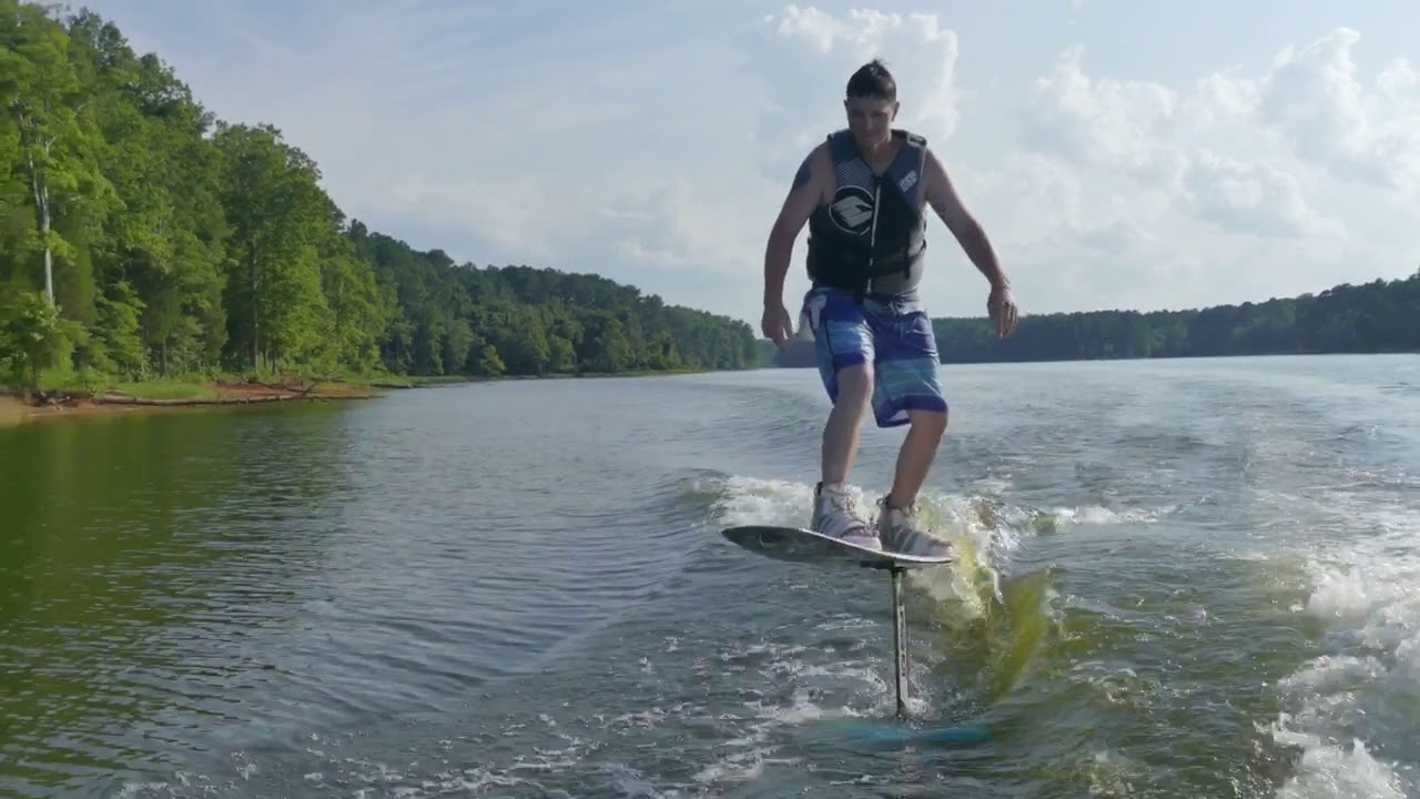 Wake surfing a Wakeboard with Slingshot H2 hydrofoil attached YouTube