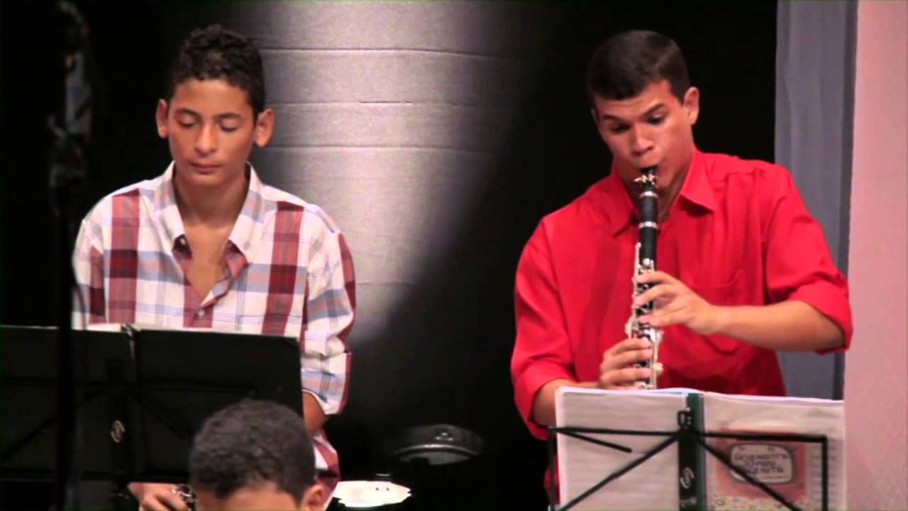 Orquestra Jovem Paquetá em Concerto - Projeto Bem Me Quer Paquetá - 2013 - 5/6