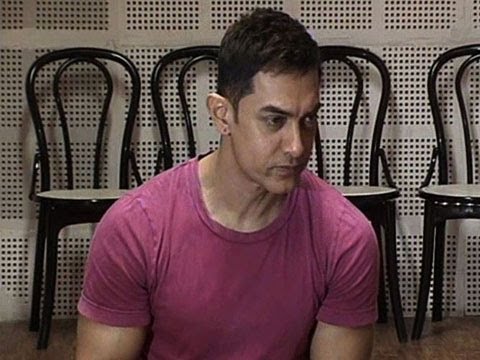 aamir-khan-in-dhoom-3-and-his-black-bmw-bike