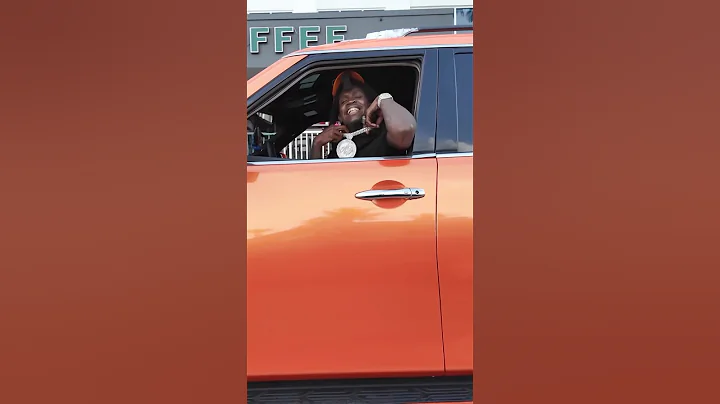 AD Slidin In His Infiniti QX on 34’s Slidin