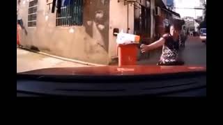 Random Low Quality Videos From Around The Internet