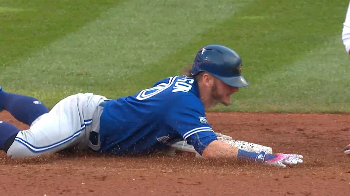 Donaldson plates Barney on double to right
