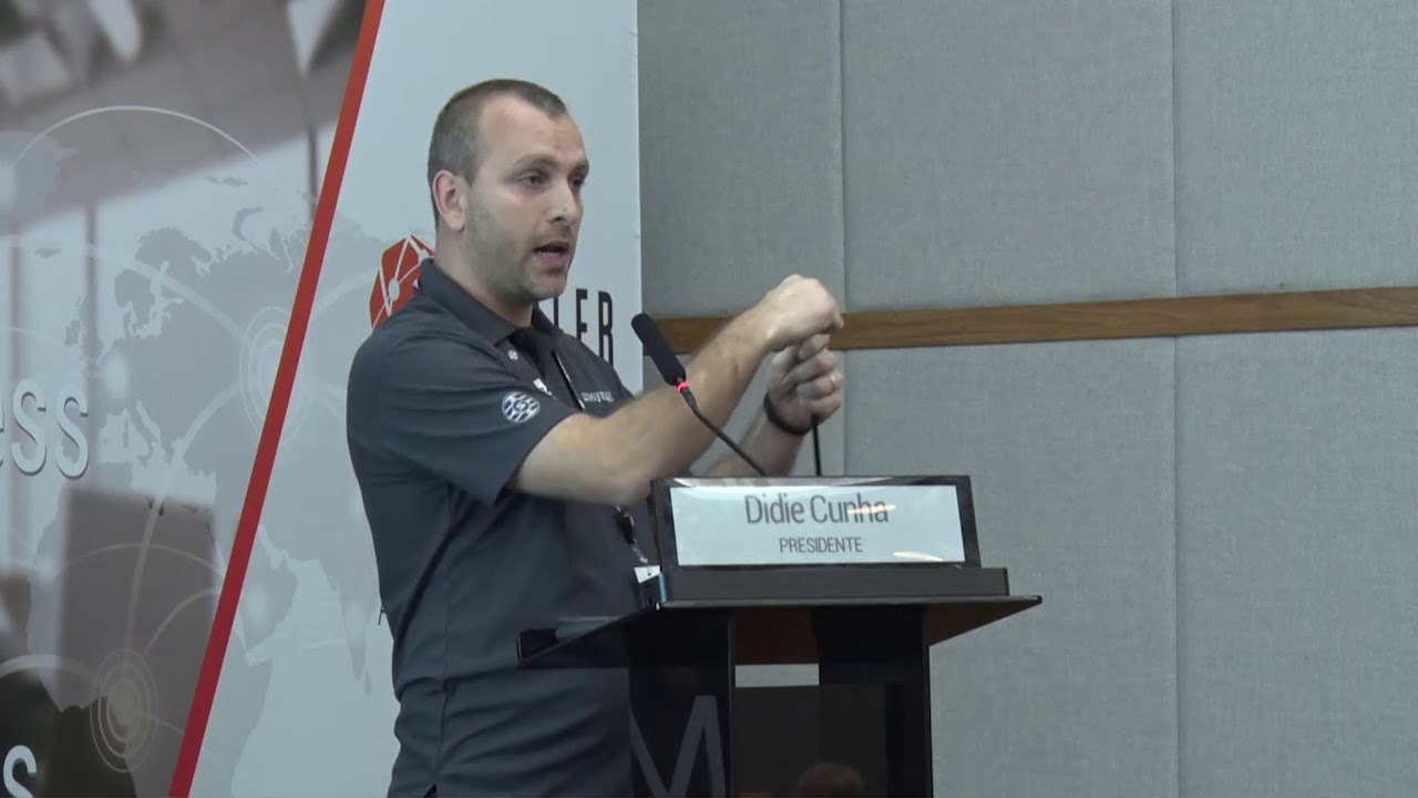 Áudio em reuniões e conferências com  Microflex Complete Wireless