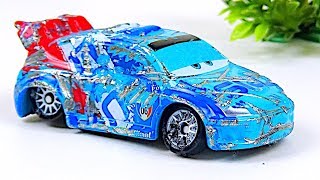 Raoul CaRoule Crash & Repair!  Disney Cars Toys Stop Motion Animation - Ladybird TV