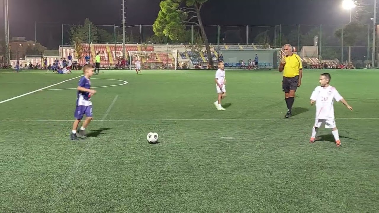 Herceg Sport - HŠK Zrinjski 1:4  1/8 finala U-9 (14. MEĐUNARODNI NOGOMETNI TURNIR 