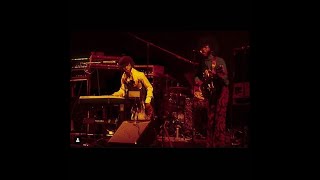 Sly &amp; The Family Stone - Sing a simple song (live)