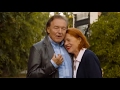 Karel Gott, Iva Janzurová & Charlotte Ella Gottová in Decibely lásky (2016) - To stárnutí zrádné