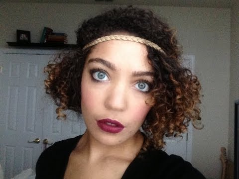 flapper-inspired-hairstyle-on-naturally-curly-hair.