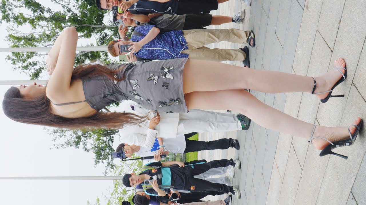 4K 2025粵港澳大灣區車展 車模 #敏敏 #beautyleg #레이싱모델 オートサロン 54