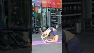 Paulinha Flexibility Easy Stretch Yoga Flow