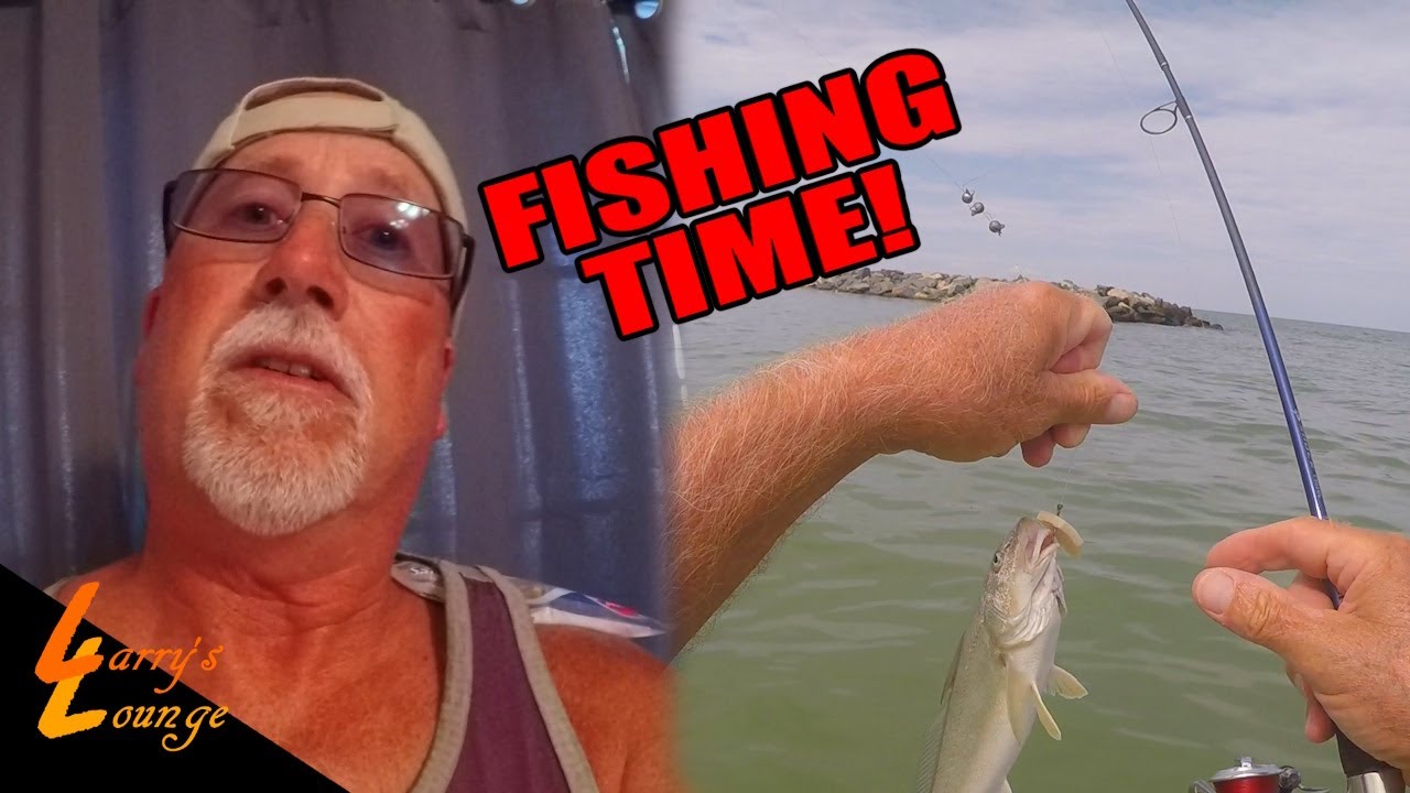Surf Fishing With Tiny Lures! 