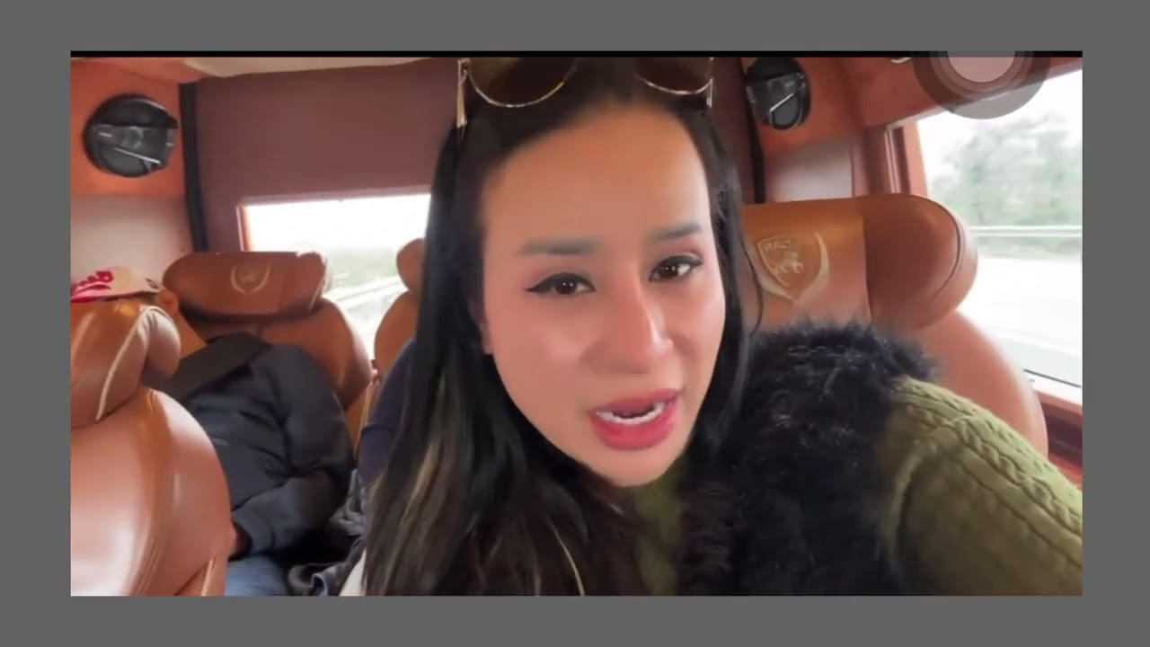 Ni chia sẻ mọi chuyện kể cả chuyện tình cảm của Ni hiện tại.