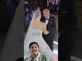 لحظات رومانسية من عروسة الفنان حاتم صلاح و والدها في الفرح 