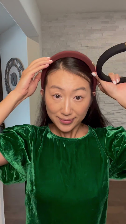 Camellia headband makes me 👀 #headband #chanel #hairaccessories #hairstyle #longhair #women