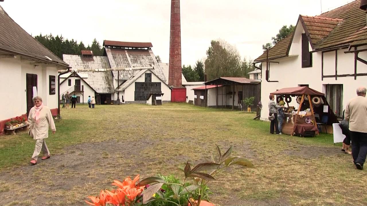 220 let od založení sklárny Tasice