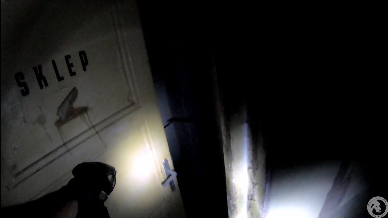 Urbex | Opuštěný hotel duchů | sám v hrozivém sklepě