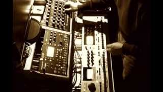 Macbeth Micromac and Elektron trinity live techno