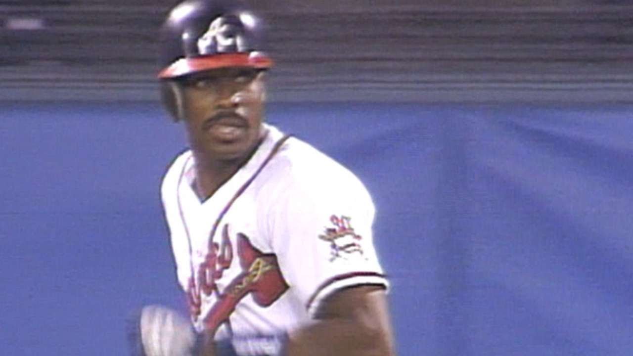 World Series champion with the Braves, Fred McGriff inducted into