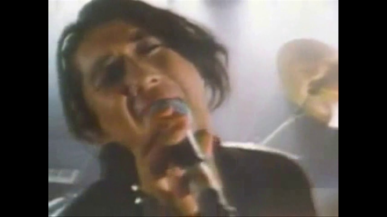 Vow Wow - Don't Leave Me Now (Extended) - YouTube
