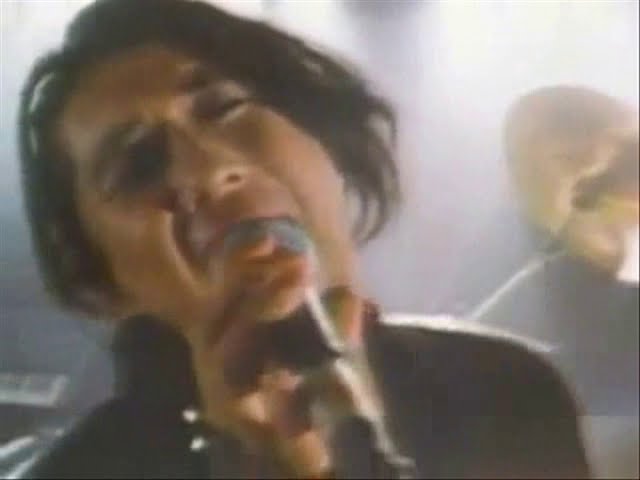 Vow Wow - Don't Leave Me Now (Extended) - YouTube