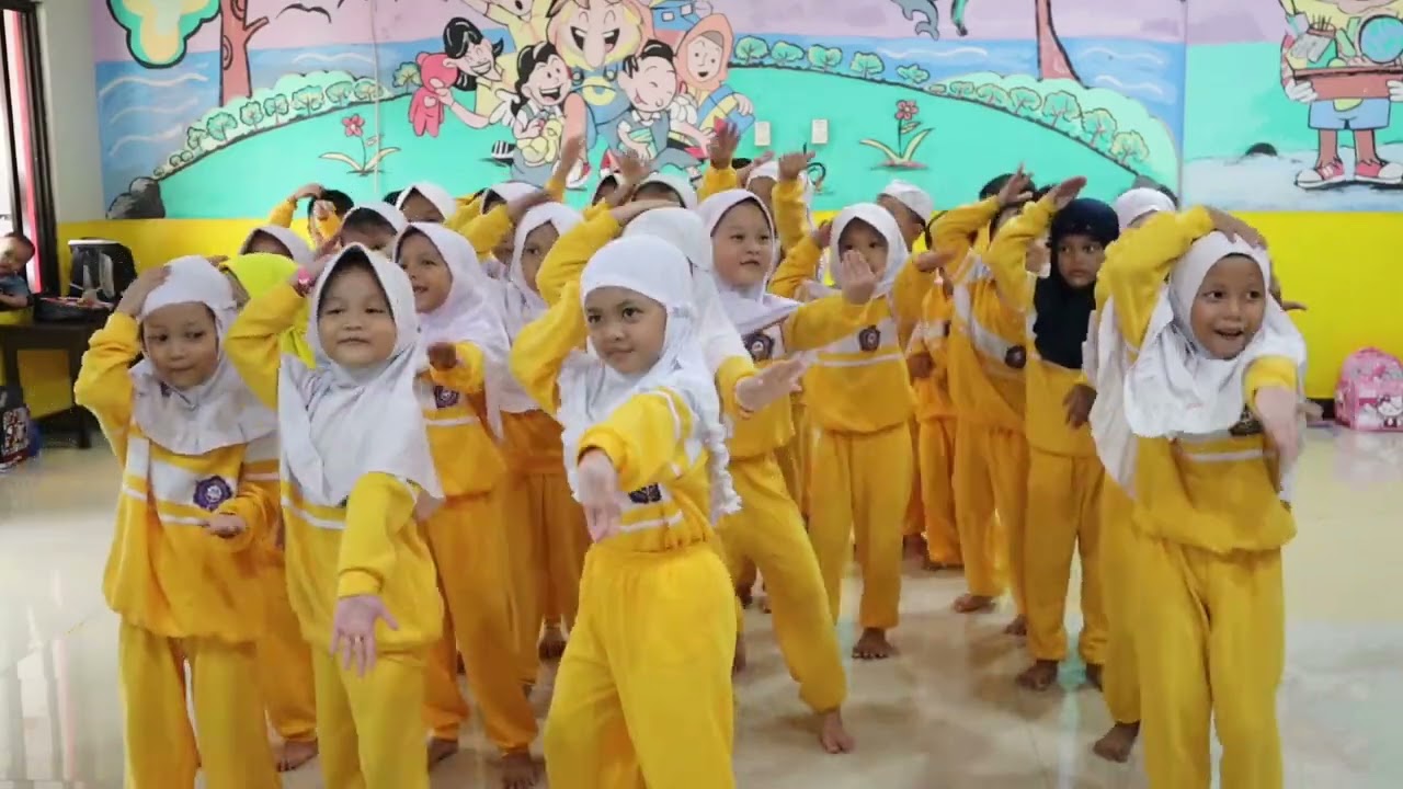 TARI PENGUIN🐧 KELOMPOK B || TK ISLAM MUFTI MULYANI