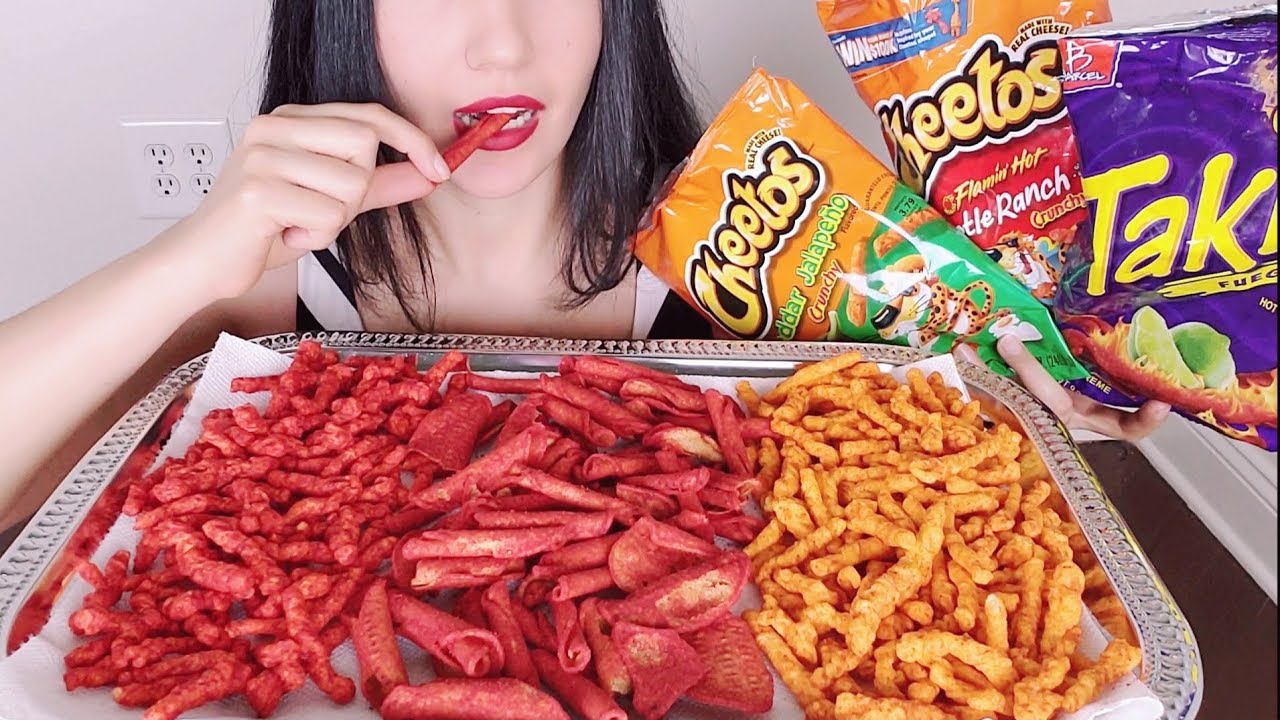 ASMR /EXTREME SPICY HOT CHEETOS & TAKIS CHALLENGE/ EATING SOUNDS /NO
