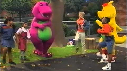 Walk Across the Street (Stop, Look & Be Safe!) (Barney Safety)