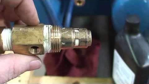 Jenny Compressor Video R Check Valve Removal.avi