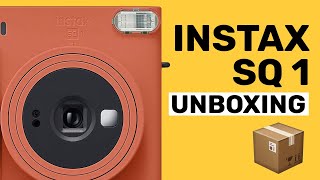 Fujifilm NEWEST Square Camera - Instax Square SQ1 - Unboxing