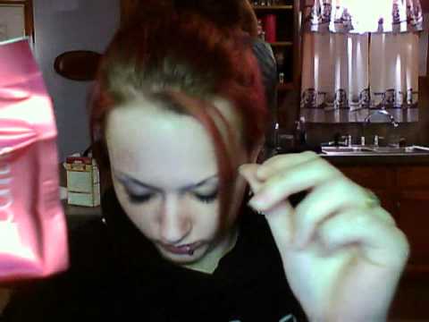 Dying my hair~ L'oreal Couleur Experte Express - YouTube