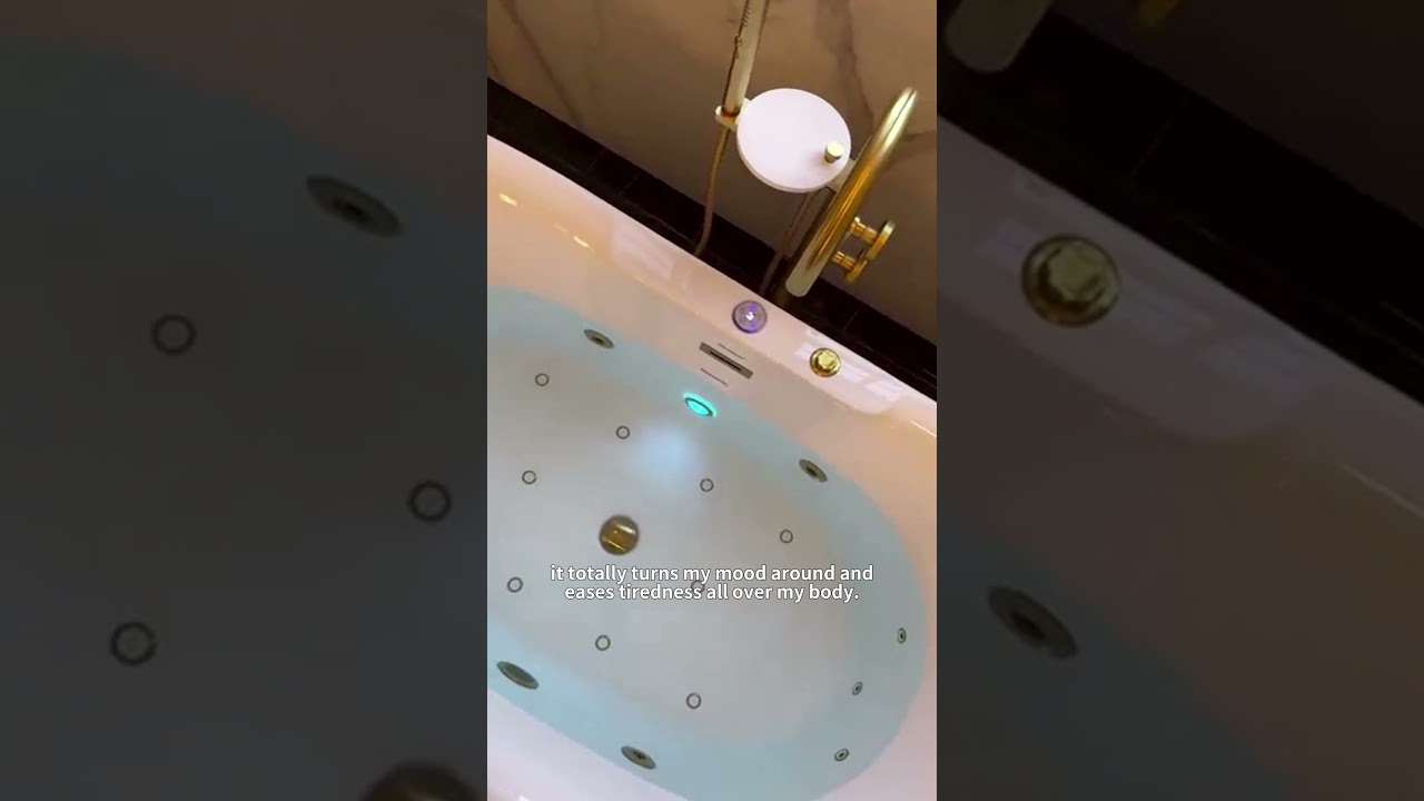 Душевая кабина с эффектом дождя и массажной ванной — WOODBRIDGE перенесла атмосферу гостиничного ...