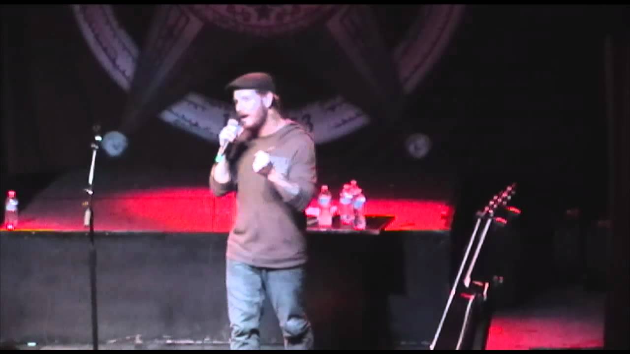 Corey Taylor - Live @ Trees - 11/18/11 - 15 - Are you good at other forms of art?