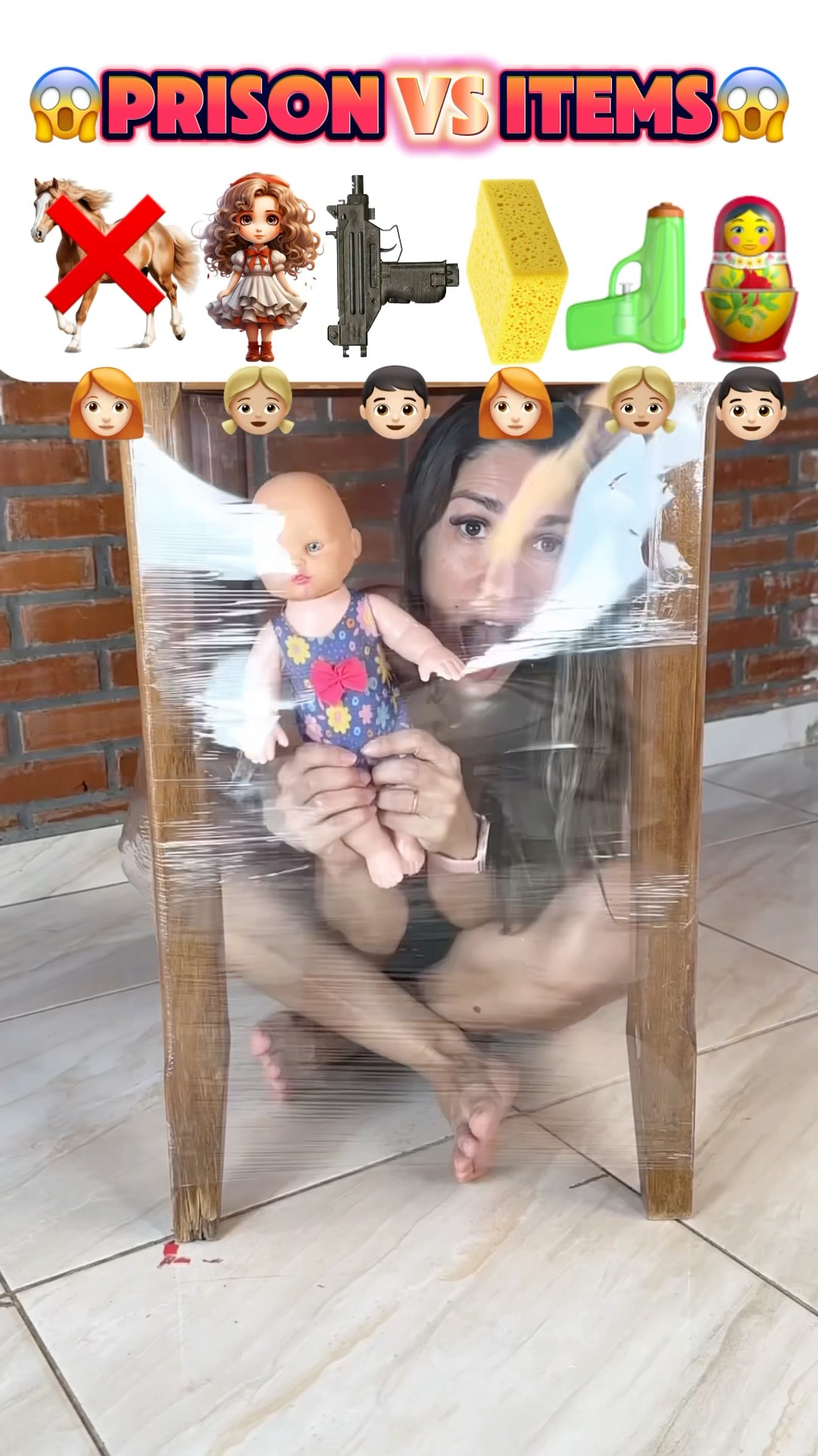 Será que a boneca vai rasgar a parede?!? #shorts #challenge